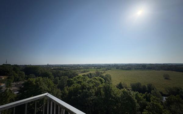 Appartement à vendre    3 pièces • 78 m2 Saintes