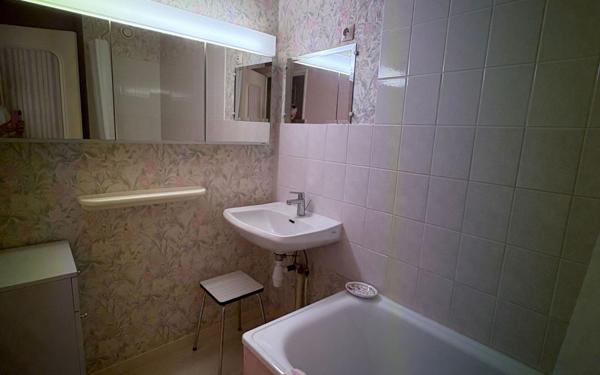 Appartement à vendre    3 pièces • 78 m2 Saintes