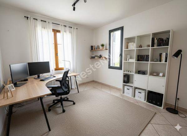 Ceyreste Maison de 164 m² au calme avec vue dégagée et piscine