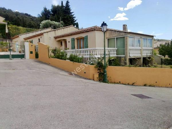 Ceyreste Maison de 164 m² au calme avec vue dégagée et piscine