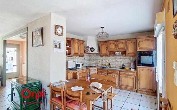 Maison à vendre    5 pièces • 104 m2 Gorges