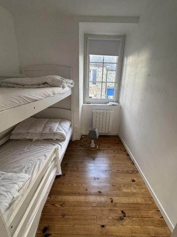 Le charme d'une maison de bourg rénovée, vendue entièrement meublée , Pleubian 22610