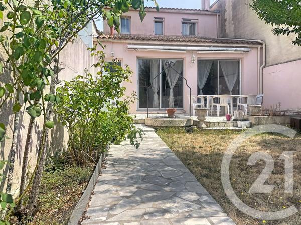 Maison à vendre  5 pièces - 127 m 2   ROCHEFORT  - 17