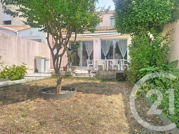 Maison à vendre  5 pièces - 127 m 2   ROCHEFORT  - 17