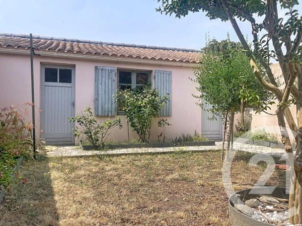 Maison à vendre  5 pièces - 127 m 2   ROCHEFORT  - 17