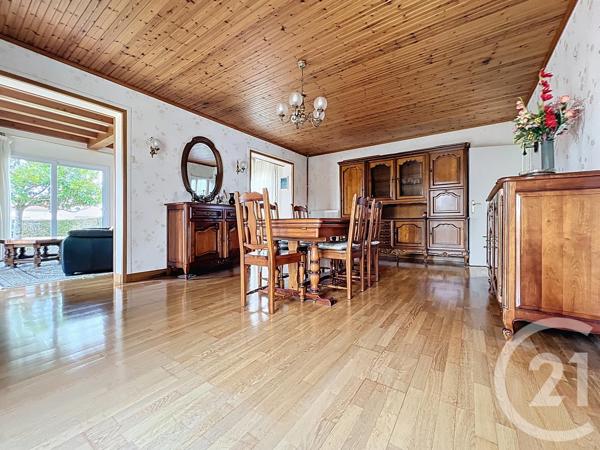 Maison à vendre  5 pièces - 127 m 2   ROCHEFORT  - 17