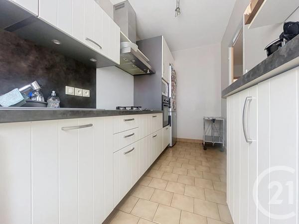 Maison à vendre  5 pièces - 127 m 2   ROCHEFORT  - 17