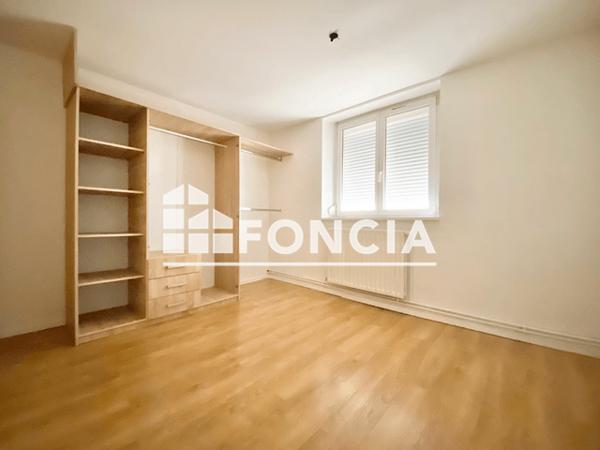 Location Appartement 3 pièces 73 m² - 12 RUE JACQUES ROHR Courcelles Sur Nied 57530