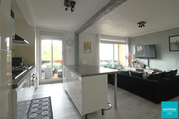 Appartement 5 pièces avec balcon et parking