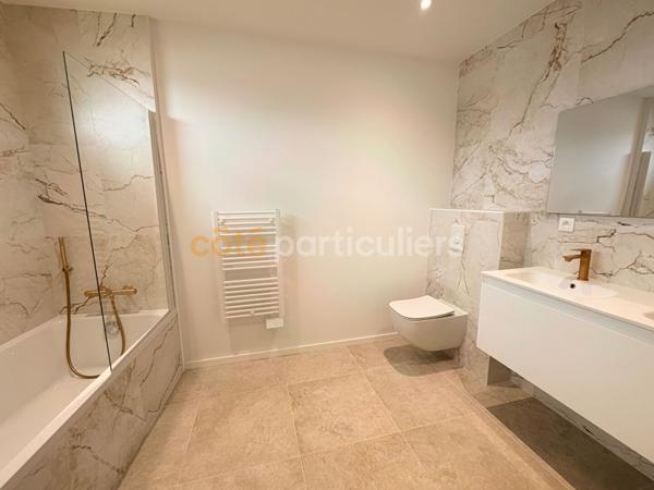 Vente
                Appartement110 m² - 5 Pièces -
                    AMBOISE (37400)
