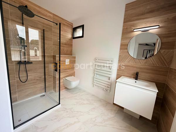 Vente
                Appartement110 m² - 5 Pièces -
                    AMBOISE (37400)