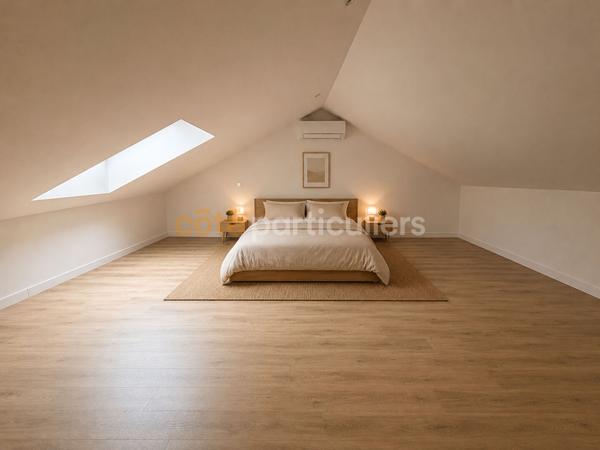 Vente
                Appartement110 m² - 5 Pièces -
                    AMBOISE (37400)