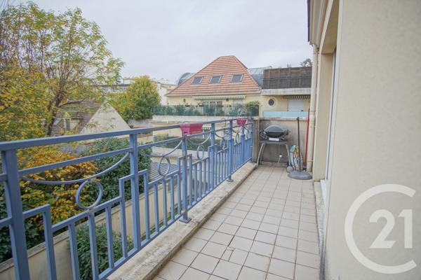 Appartement F4 à vendre  4 pièces - 88,84 m2 CHOISY LE ROI - 94