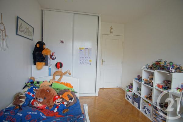 Appartement F4 à vendre  4 pièces - 88,84 m2 CHOISY LE ROI - 94