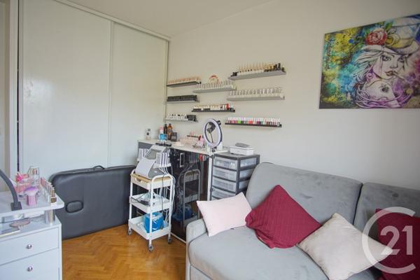 Appartement F4 à vendre  4 pièces - 88,84 m2 CHOISY LE ROI - 94