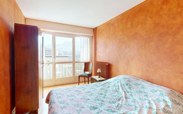 Appartement à vendre    4 pièces • 75,09 m2 Annecy