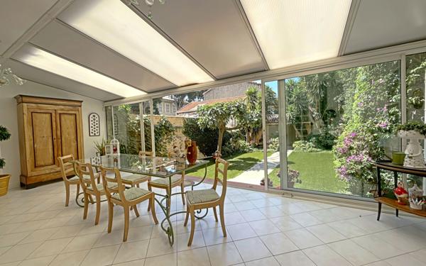 Maison à vendre    4 pièces • 150 m2 Marseille 13