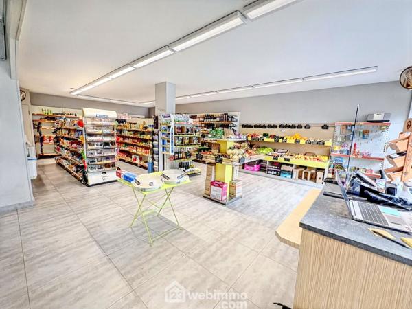 Appartement 294 m² à Saint-Armel 35230