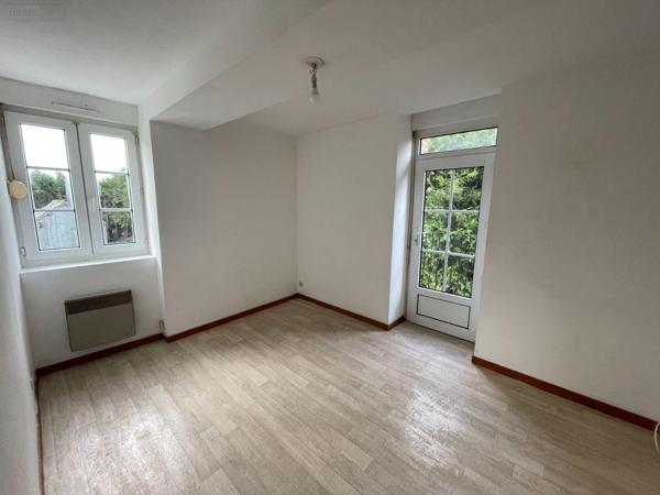 Maison rurale à vendre à Thuboeuf en Mayenne (53110), ref : 461