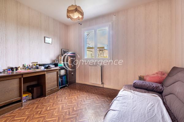Maison
                                                                                                                                                                                                                                                                                                                        5 pièce(s)                                                                                                                                                                                                          3 chambre(s)                                                                                                                                                                                                          104  m²