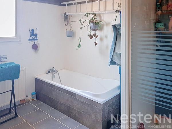 A vendre au Gua, Maison  de plain-pied, 3 chambres, 132m², 2 garages