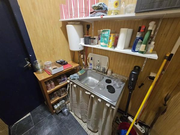 Vente                                                      Immeuble
                        
                     2 pièces                                         à Guingamp