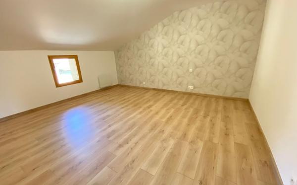 Maison à vendre    6 pièces •  Villemade