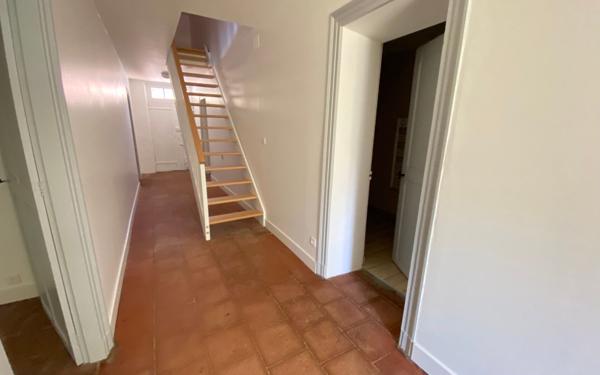 Maison à vendre    6 pièces •  Villemade