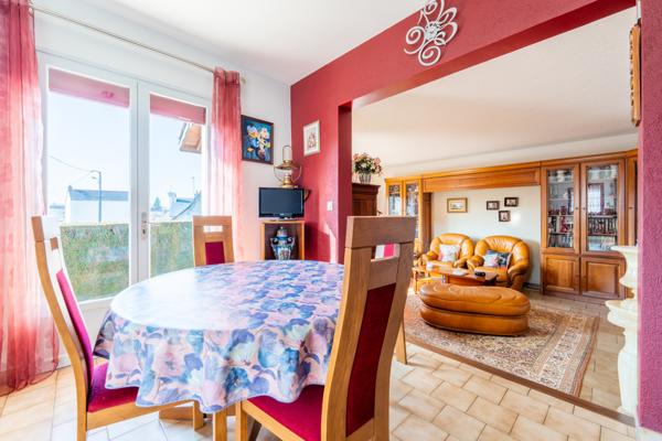 Mettray (37390) Belle maison familiale T6 avec dépendance – Mettray (Bourg)