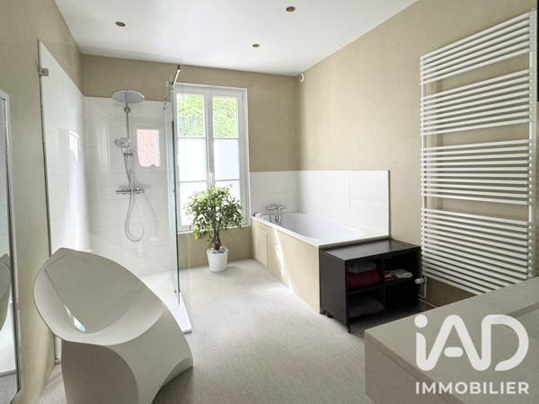 Maison à vendre 7 pièces 182 m² Compiègne