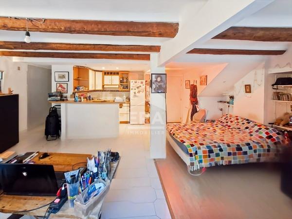 À VENDRE Grand Studio de 45 m² avec Jardin Privatif de 35 m²