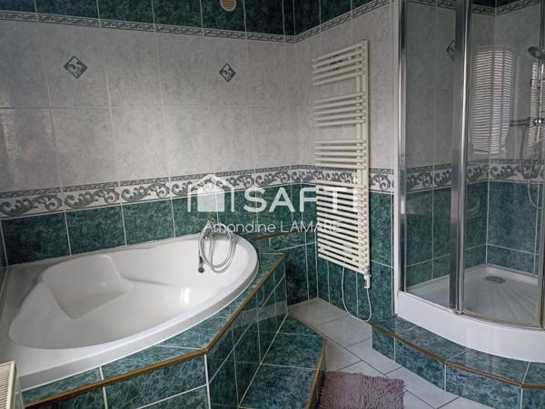 MAISON FAMILIALE 4 CHAMBRES GARAGE JARDIN