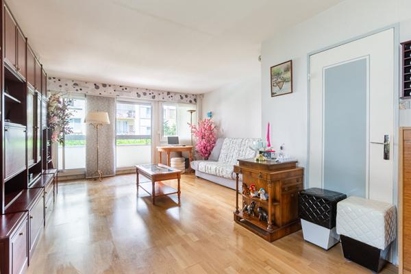 Appartement Bécon les Bruyeres  3 pièce(s) 70 m2