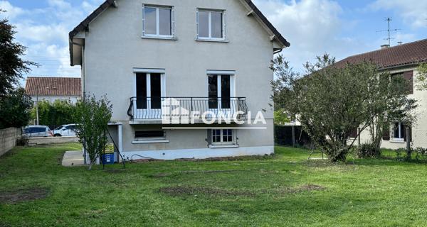 À vendre Maison 5 pièces 122 m² - Poitiers 86000