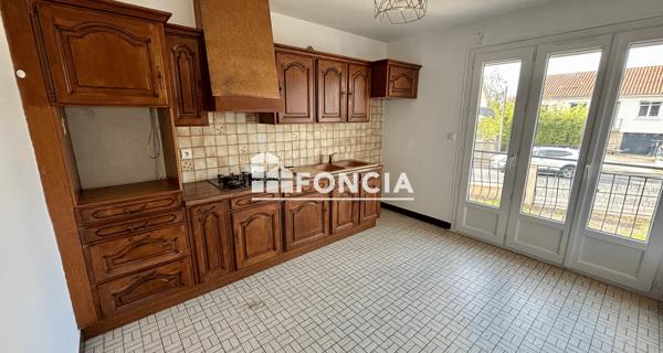 À vendre Maison 5 pièces 122 m² - Poitiers 86000