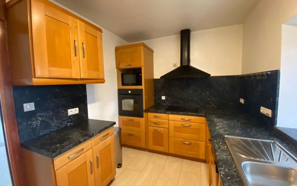 Maison à vendre    4 pièces • 134 m2 Joyeuse