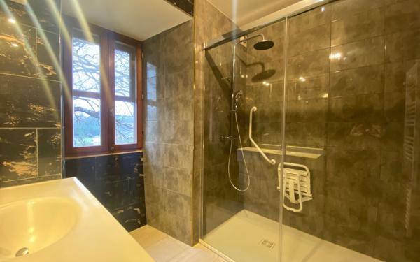 Maison à vendre    4 pièces • 134 m2 Joyeuse