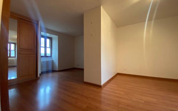 Maison à vendre    4 pièces • 134 m2 Joyeuse