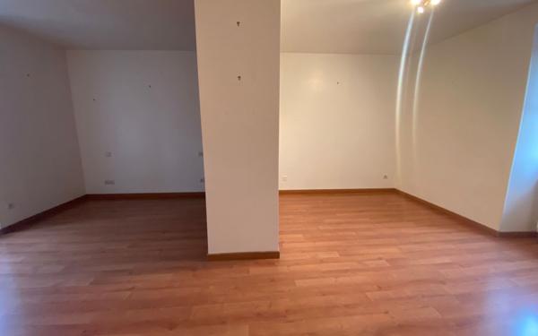 Maison à vendre    4 pièces • 134 m2 Joyeuse
