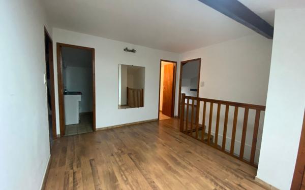 Maison à vendre    4 pièces • 134 m2 Joyeuse