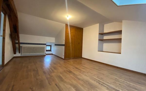 Maison à vendre    4 pièces • 134 m2 Joyeuse