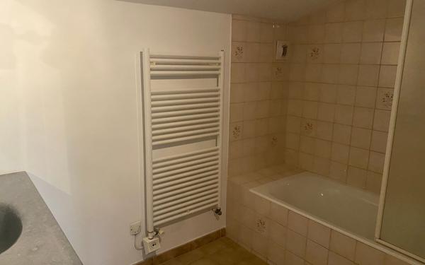 Maison à vendre    4 pièces • 134 m2 Joyeuse