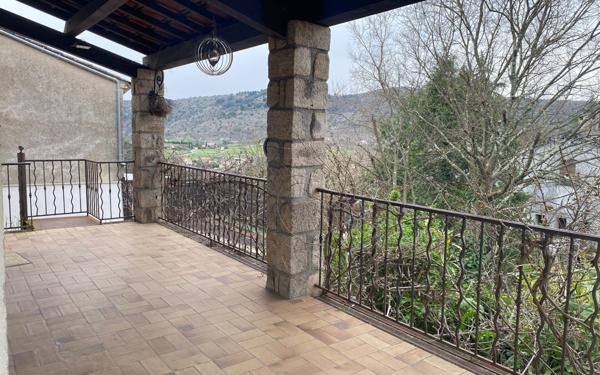 Maison à vendre    4 pièces • 134 m2 Joyeuse