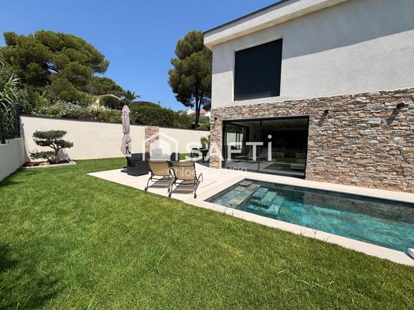 Saint-Raphaël: Villa avec suite de plain pied, piscine et garage, proche santa lucia