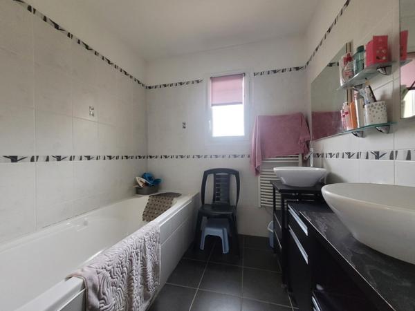 MAISON 8 PIÈCES 165 M2