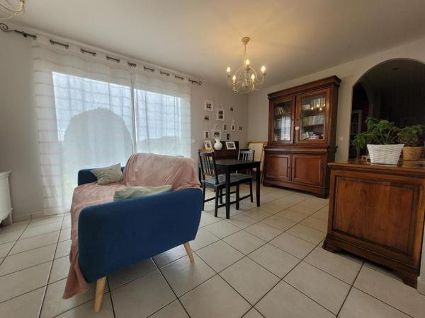 MAISON 8 PIÈCES 165 M2