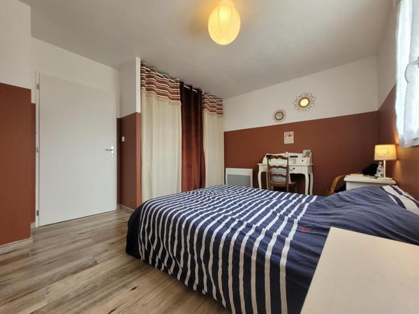 MAISON 8 PIÈCES 165 M2