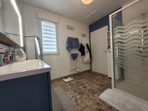 MAISON 8 PIÈCES 165 M2