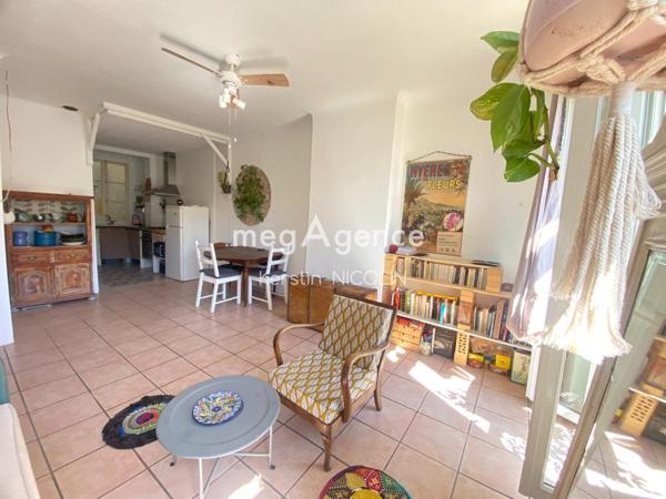 Appartement à HYERES, 83400 - 3 pièces 51m²