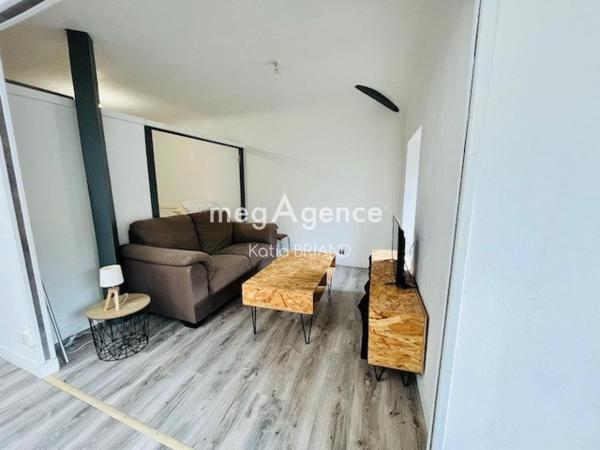 Appartement à LAVAL, 53000 - 2 pièces 52m²